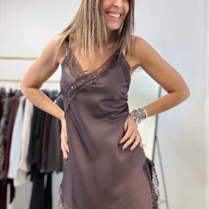 L’abito sottoveste