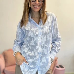 La camicia foglie e bacchette