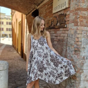 Abitino con palline in viscosa a fantasia